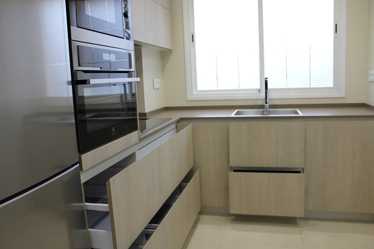 reforma de cocina moderna en Badalona